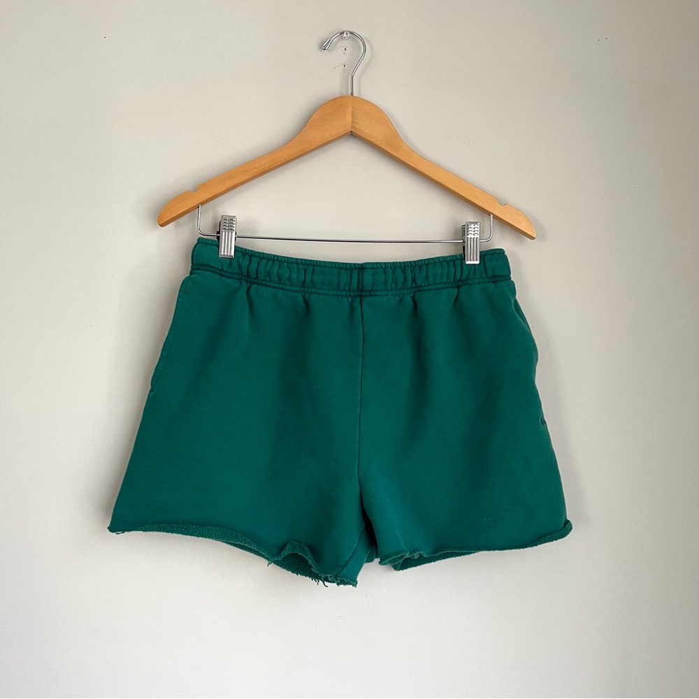 Aritzia TNA SweatFleece Cozy Fleece Mega Fit High Rise Shorts Size Small